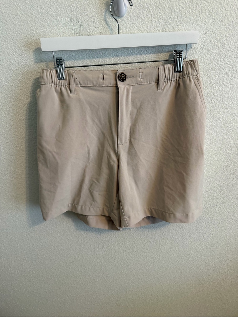 chubbies Beige Flat-Front Performance Shorts